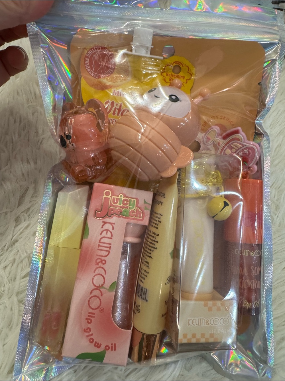 Beauty bundle Peachy Lip oil lip gloss &balm hand cream face mask keychain 9 pcs